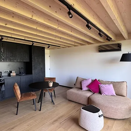 Insolite - Panoramic Escape * デュルビュイ